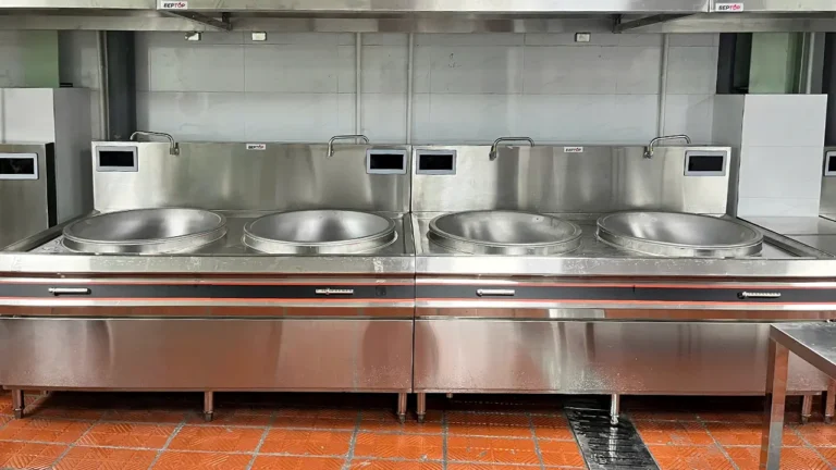 Bếp Á công nghiệp là gì? Tìm hiểu cấu tạo và ứng dụng trong nhà hàng