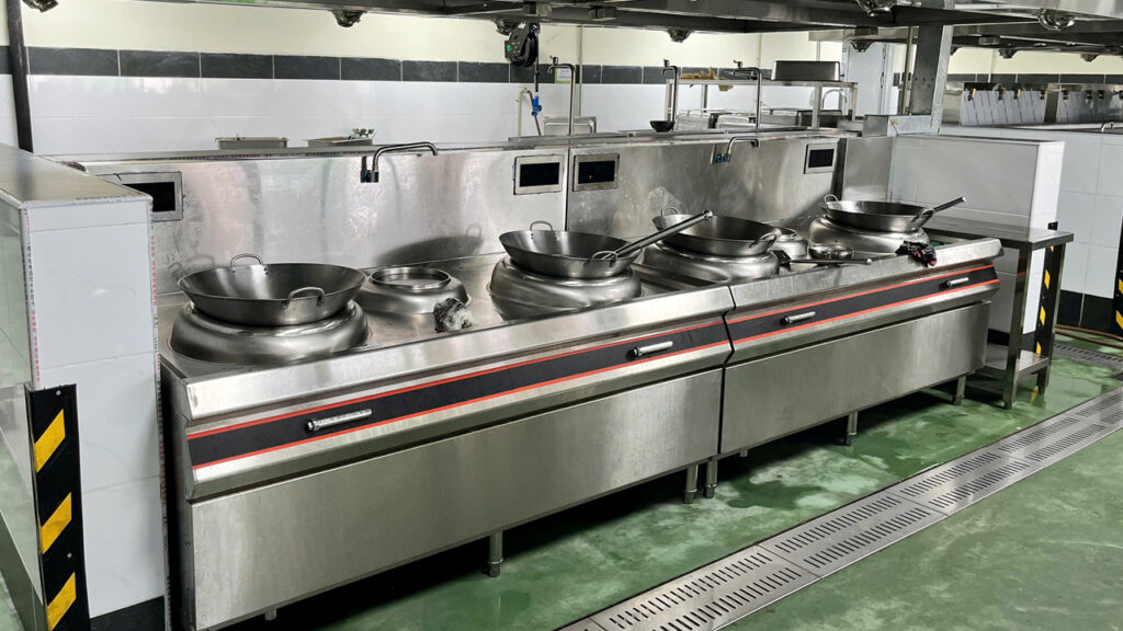 Thi công bếp công nghiệp tại Fushan Technology Việt Nam
